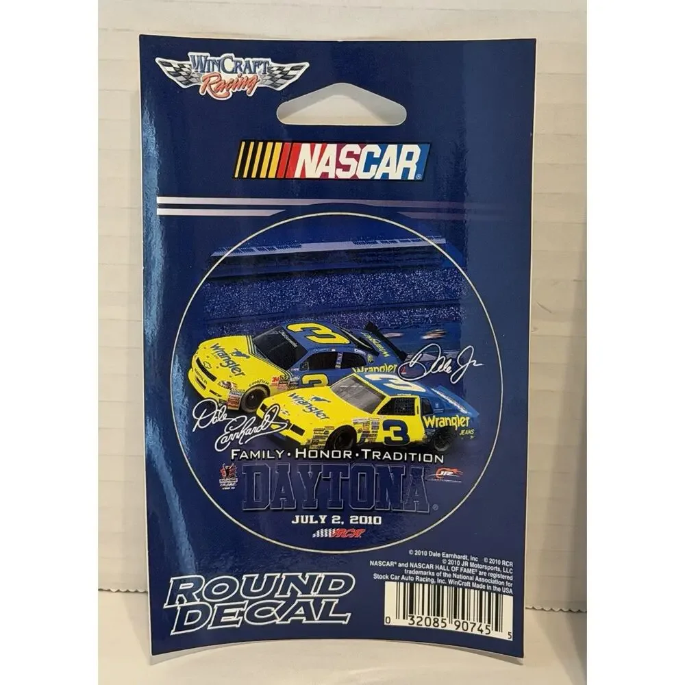Lot Of 4 Dale Earnhardt Sr 2001 Magnetic Racers Nascar 2001 Keychain 2 Stickers